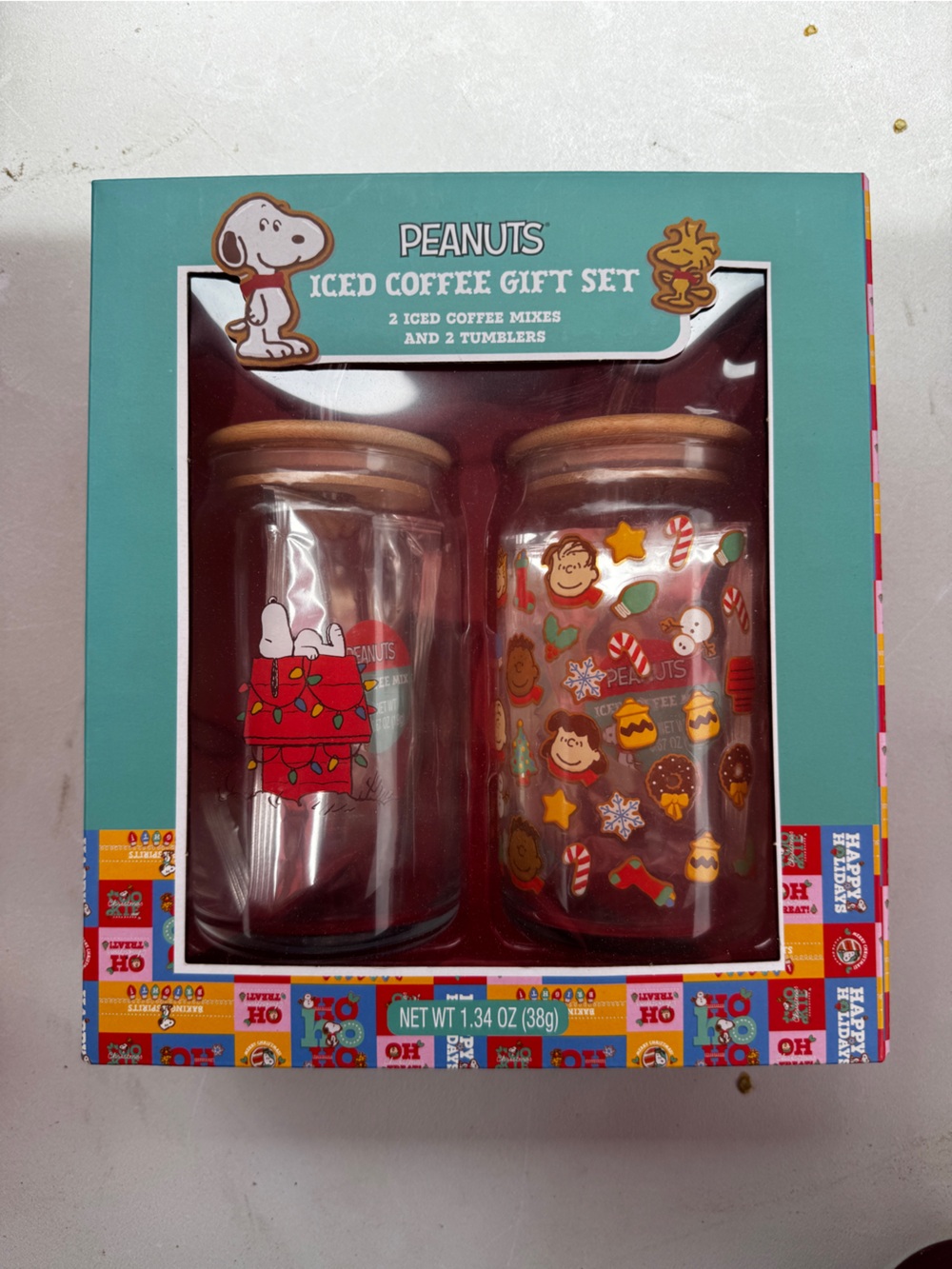 Peanuts Christmas iced coffee bundle